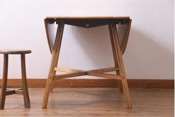 ヴィンテージ家具　英国イギリスビンテージ　ERCOL(アーコール)　オーク材製ダイニングテーブル(バタフライテーブル、エクステンションテーブル)(R-037321)
