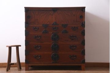 当店リメイク家具　岩谷堂箪笥　獅子金具　脚付整理タンス(和タンス、チェスト、戸棚)(R-037322)