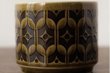 ヴィンテージ雑貨　イギリスビンテージ　HORNSEA(ホーンジー)　HEIRLOOM(エアルーム)　カップ&ソーサー3客セット(R-037325)