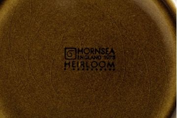 ヴィンテージ雑貨　イギリスビンテージ　HORNSEA(ホーンジー)　HEIRLOOM(エアルーム)　カップ&ソーサー3客セット(R-037325)