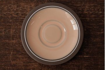 ヴィンテージ雑貨　イギリスビンテージ　HORNSEA(ホーンジー)　CORAL(コーラル)　カップ&ソーサー3客セット(洋食器)(R-037327)