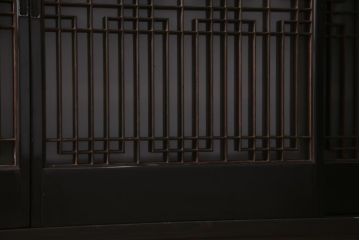 ラフジュ工房オリジナル　アンティーク建具リメイク　和モダンな脚付サイドボード(書院戸、組子、キャビネット)(R-037329)