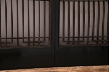 ラフジュ工房オリジナル　アンティーク建具リメイク　和モダンな脚付サイドボード(書院戸、組子、キャビネット)(R-037329)