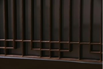 ラフジュ工房オリジナル　アンティーク建具リメイク　和モダンな脚付サイドボード(書院戸、組子、キャビネット)(R-037329)
