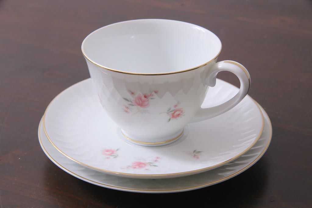 アンティーク雑貨　RC　ノリタケ(日陶・則武)　ホームセット(ポット、皿、カップ&ソーサー)(R-037334)