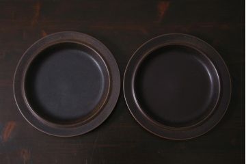 ヴィンテージ雑貨　北欧ビンテージ　ARABIA(アラビア)　Ruska(ルスカ)　プレート2枚セット(大皿)(R-037338)