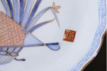 アンティーク雑貨　江戸期　古伊万里　水仙に扇面図　染付　七寸皿2枚セット(中皿)(R-037339)