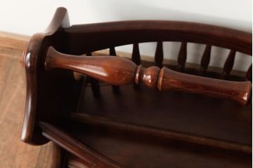 中古　柏木工(KASHIWA・カシワ) ブナ材　シックなデザインが目を引くマガジンラック(R-037344)
