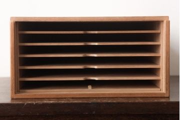 アンティーク雑貨　指物　桐材　シンプルな上手物の書箱(書類箱、帳簿入れ)(R-037346)