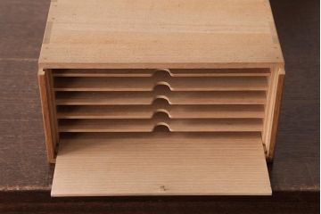 アンティーク雑貨　指物　桐材　シンプルな上手物の書箱(書類箱、帳簿入れ)(R-037346)