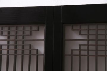 アンティーク家具　ラフジュ工房オリジナル　古建具リメイク　組子の模様の引き戸が風情漂うキャビネット(収納棚、戸棚、書院戸)(R-037348)