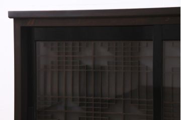 アンティーク家具　ラフジュ工房オリジナル　古建具リメイク　組子の模様の引き戸が風情漂うキャビネット(収納棚、戸棚、書院戸)(R-037348)