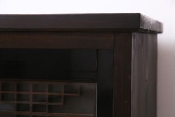 アンティーク家具　ラフジュ工房オリジナル　古建具リメイク　組子の模様の引き戸が風情漂うキャビネット(収納棚、戸棚、書院戸)(R-037348)