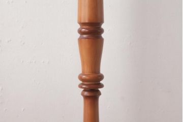 中古　ビンテージカリモク　上品な挽き物加工が施されたポールハンガー(コートハンガー)(R-037357)