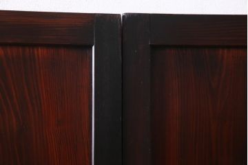アンティーク建具　和製アンティーク　漆塗り　味わいたっぷりの明治大正期の板戸(引き戸、建具)2枚セット(R-037364)