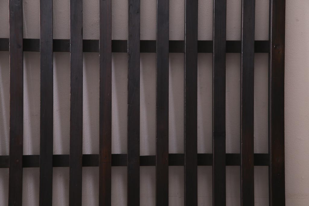 アンティーク建具　明治大正期　風情を感じさせる和モダンな縦格子戸1枚(建具、はめ殺し、DIY)