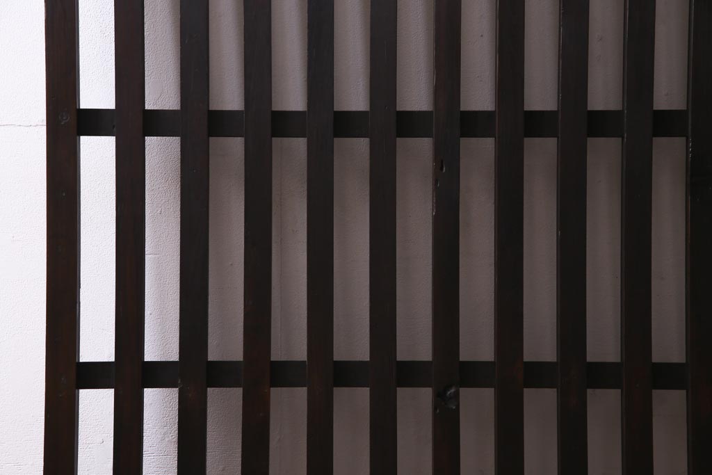 アンティーク建具　明治大正期　風情を感じさせる和モダンな縦格子戸1枚(建具、はめ殺し、DIY)