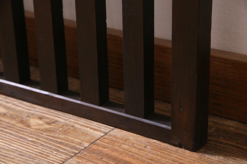 アンティーク建具　明治大正期　風情を感じさせる和モダンな縦格子戸1枚(建具、はめ殺し、DIY)