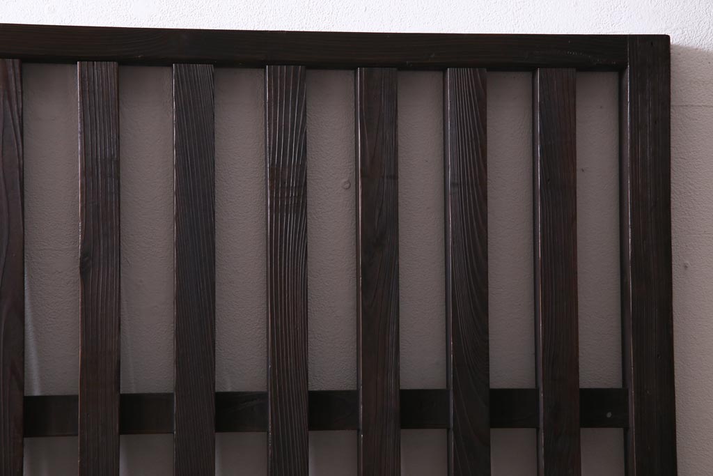 アンティーク建具　明治大正期　風情を感じさせる和モダンな縦格子戸1枚(建具、はめ殺し、DIY)