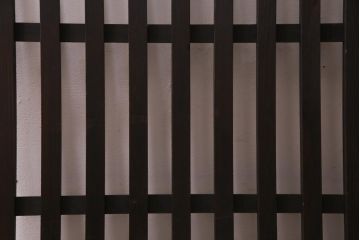 アンティーク建具　明治大正期　風情を感じさせる和モダンな縦格子戸1枚(建具、はめ殺し、DIY)