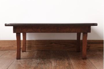 レトロ家具　栓材　懐かしさ漂う昭和レトロな角ちゃぶ台(ローテーブル)(R-037370)