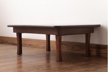 レトロ家具　栓材　懐かしさ漂う昭和レトロな角ちゃぶ台(ローテーブル)(R-037370)