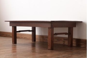 アンティーク家具　総ケヤキ材　一枚板を贅沢に使用したダイナミックな杢目の角ちゃぶ台(ローテーブル)(R-037371)
