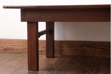 アンティーク家具　総ケヤキ材　一枚板を贅沢に使用したダイナミックな杢目の角ちゃぶ台(ローテーブル)(R-037371)