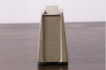 アンティーク雑貨　昭和レトロ　LION　鋳物　重厚な佇まいがおしゃれな鉄製テープカッター(アイアン)(R-037375)