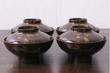 アンティーク雑貨　昭和初期　金彩　桜の花が描かれた木製椀4客セット(和食器)(R-037382)