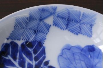 アンティーク雑貨　江戸期　伊万里　五三桐の紋様が描かれた染付小皿4枚セット(和食器)(R-037388)