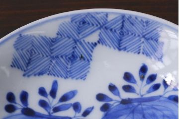 アンティーク雑貨　江戸期　伊万里　五三桐の紋様が描かれた染付小皿4枚セット(和食器)(R-037388)