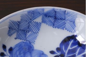 アンティーク雑貨　江戸期　伊万里　五三桐の紋様が描かれた染付小皿4枚セット(和食器)(R-037388)