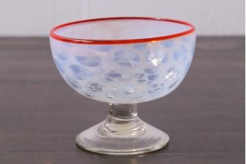 アンティーク雑貨　大正期　赤縁　水玉文　碗形　氷コップ　吹ガラス(R-037389)