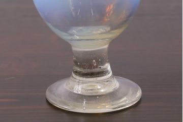 アンティーク雑貨　大正期　赤縁乳白暈し　なつめ形　氷コップ(吹ガラス)(R-037391)