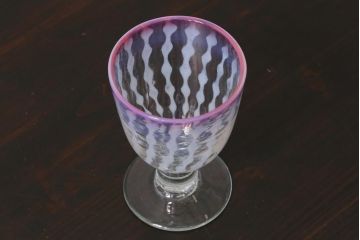 アンティーク雑貨　レトロ雑貨　大正期　赤縁玉垂れ文なつめ形氷コップ(グラス)(R-037392)