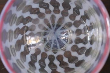 アンティーク雑貨　レトロ雑貨　大正期　赤縁玉垂れ文なつめ形氷コップ(グラス)(R-037392)