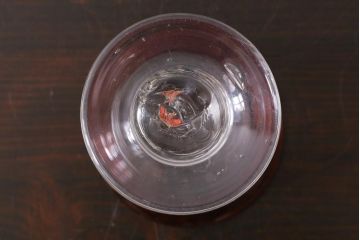 アンティーク雑貨　大正期　赤縁　上品な赤い色が目をひく氷コップ(吹ガラス)(R-037394)