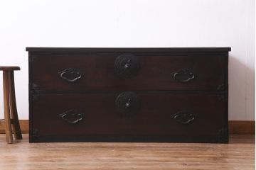 アンティーク家具　明治期　前面栗材　天板リメイク　桜丸金具の米沢箪笥ローチェスト(引き出し)(R-037399)