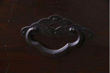 アンティーク家具　明治期　前面栗材　天板リメイク　桜丸金具の米沢箪笥ローチェスト(引き出し)(R-037399)