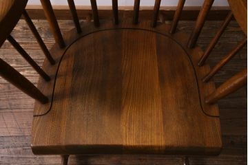 中古　飛騨産業　穂高　ナラ材　使い勝手のよいシンプルなロッキングチェア(アームチェア)(R-037402)