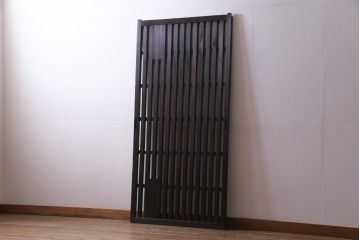 アンティーク建具　和製アンティーク　明治大正期　和の雰囲気漂うシンプルな格子戸1枚(建具、引き戸)(R-037404)