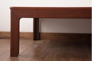 レトロ家具　エンジュ材　漆塗り　折り畳み式の珍しい座卓(ローテーブル)(R-037405)