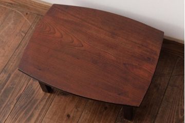 レトロ家具　渋みのある小さなちゃぶ台(ローテーブル)(R-037407)