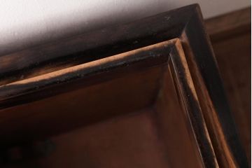 アンティーク雑貨　指物家具　漆塗り　ケヤキ材　黒柿の縁がポイントの角火鉢(木製火鉢、箱火鉢)(R-037413)