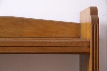 レトロ家具　昭和中期　クスノキ材のシンプルな本棚(飾り棚、陳列棚)(R-037414)
