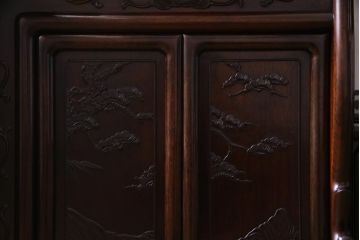 中古　国産　紫檀　漆塗り　最高級　上品な印象与える唐木指物の飾り棚(定価約170万円)(茶棚、戸棚)(R-037416)