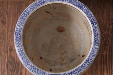 アンティーク雑貨　昭和初期　牡丹の図　タイルのようなデザインが可愛らしい瀬戸火鉢(鉢カバー)(R-037417)