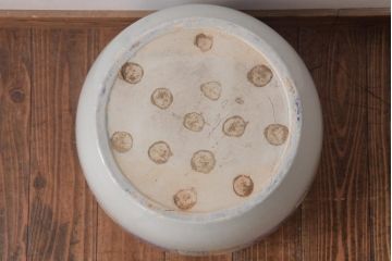 アンティーク雑貨　昭和初期　牡丹の図　タイルのようなデザインが可愛らしい瀬戸火鉢(鉢カバー)(R-037417)