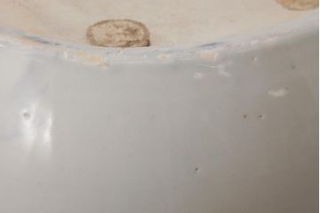 アンティーク雑貨　昭和初期　牡丹の図　タイルのようなデザインが可愛らしい瀬戸火鉢(鉢カバー)(R-037417)